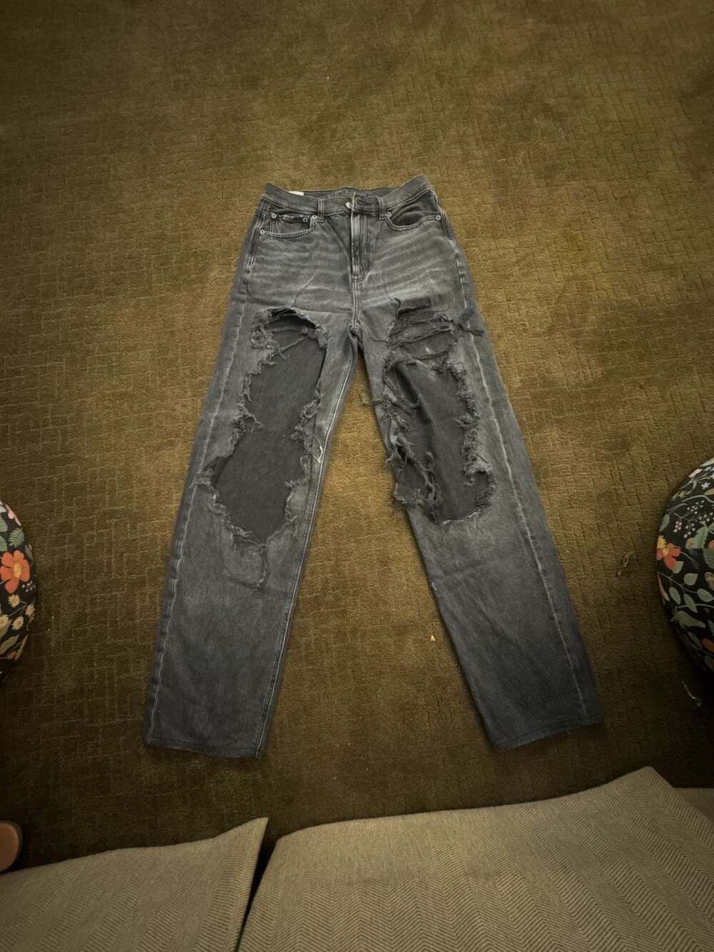 American Eagle Black Ripped Distressed Mom Jeans Size 4 Regular